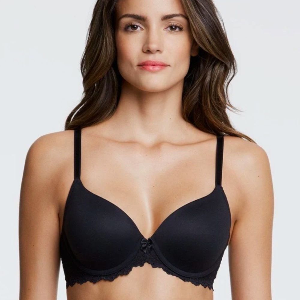 Brand new with Tags Dominique Contour T-Shirt Bra Underwire ComFort Bra Size 32D